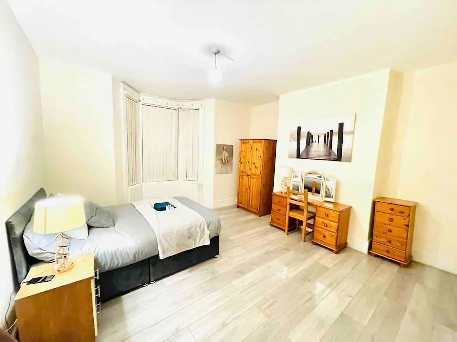 Spacious 2 Bedroom Apt Newcastle Upon Tyne 0*,  Egyesült Királyság